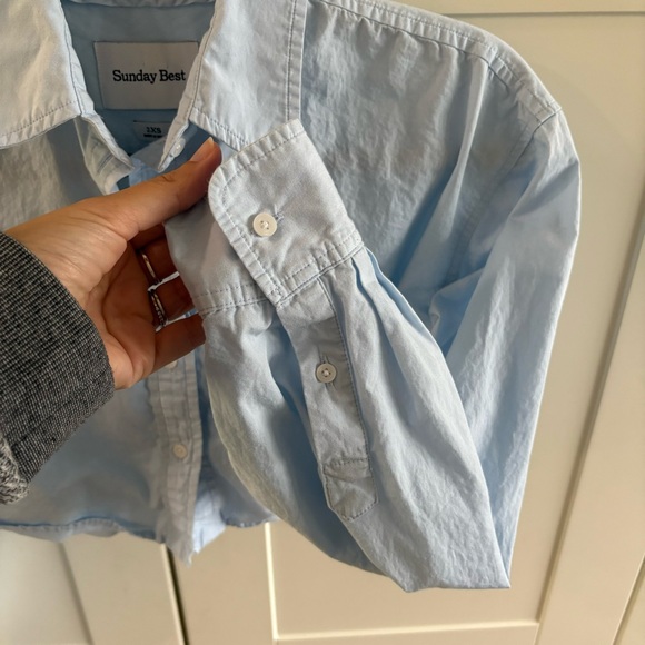Aritzia Sunday Best Poppy Poplin button down shirt - Picture 7 of 10